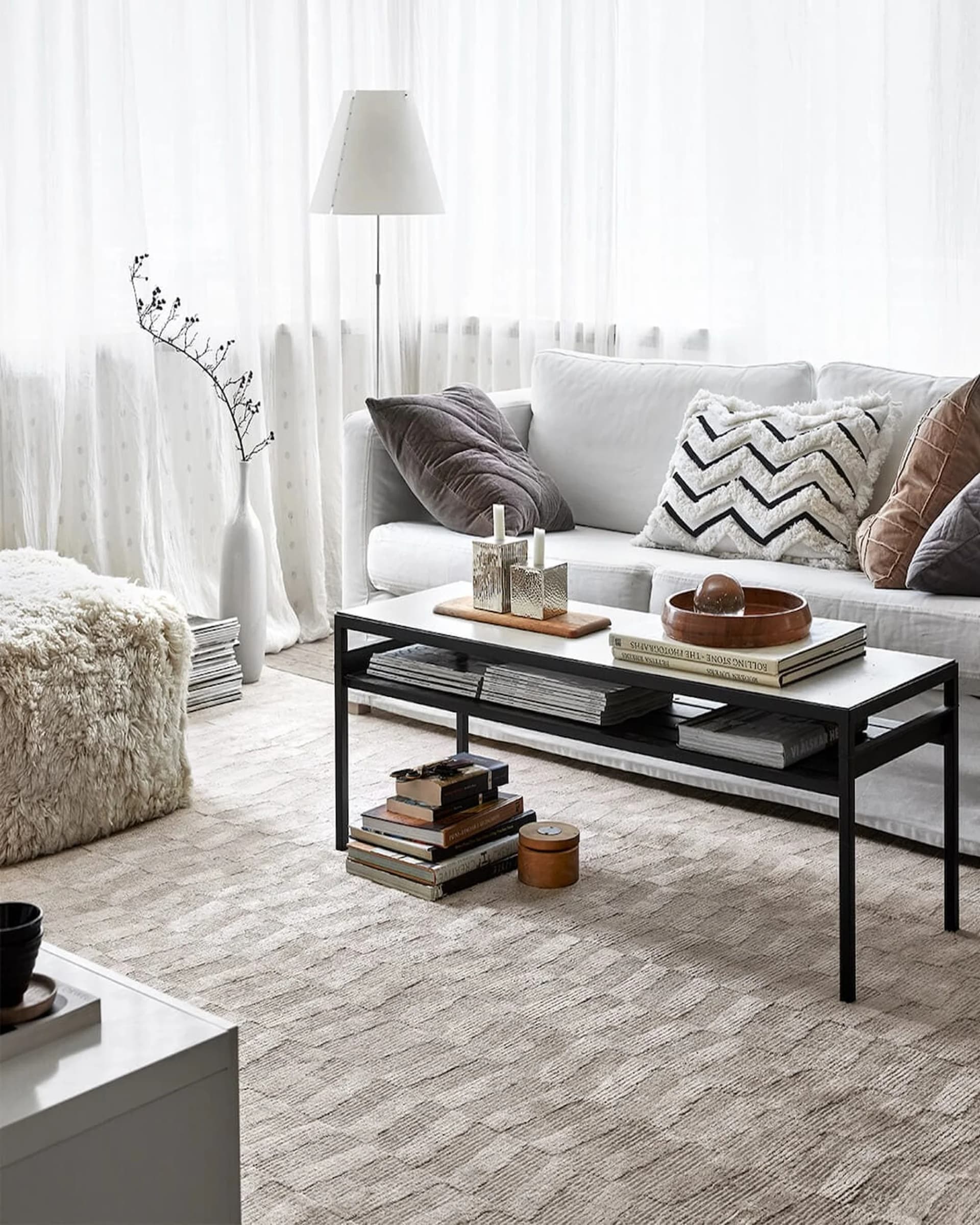 Insignia Wool and Viscose Handloom Rug