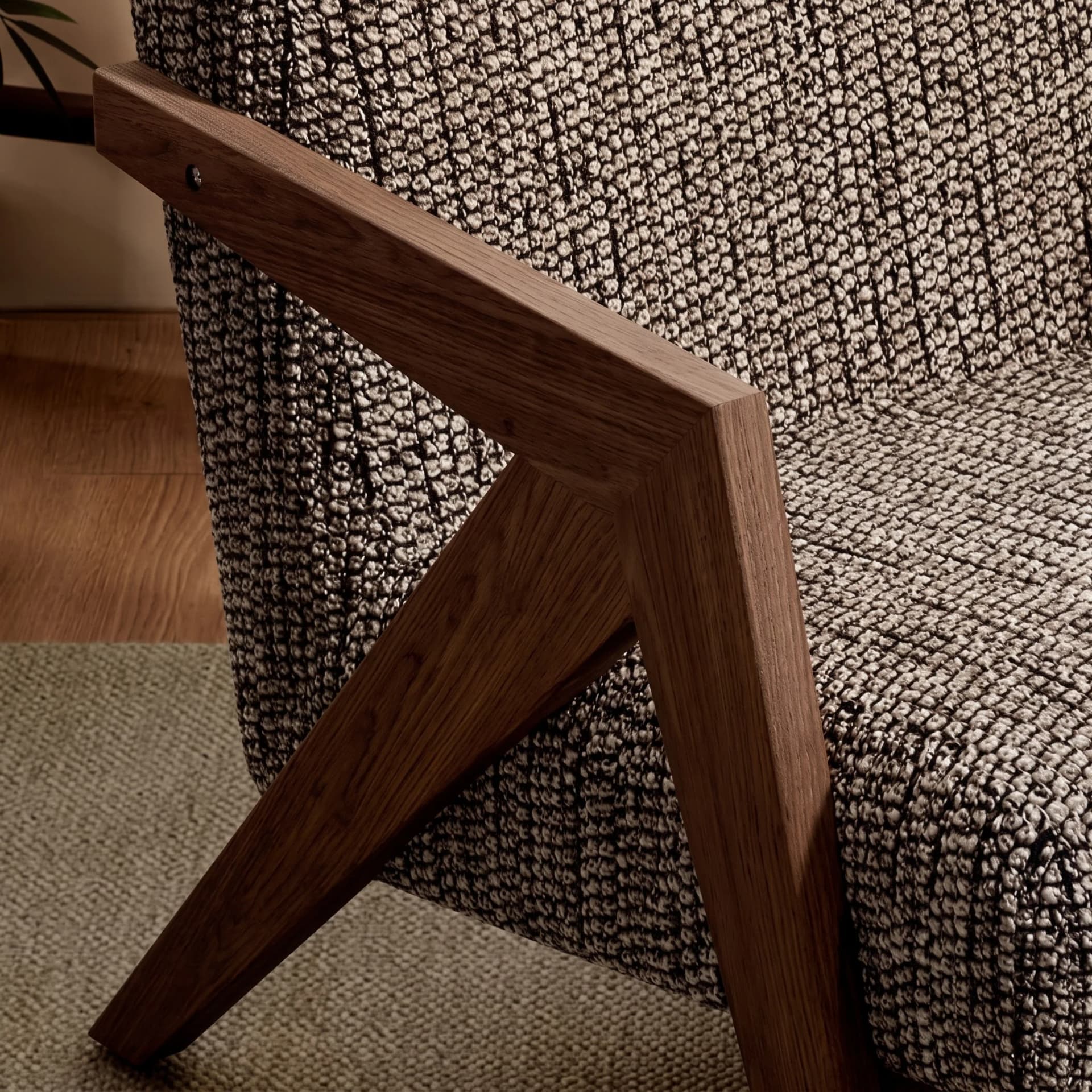 Artemis Accent Chair