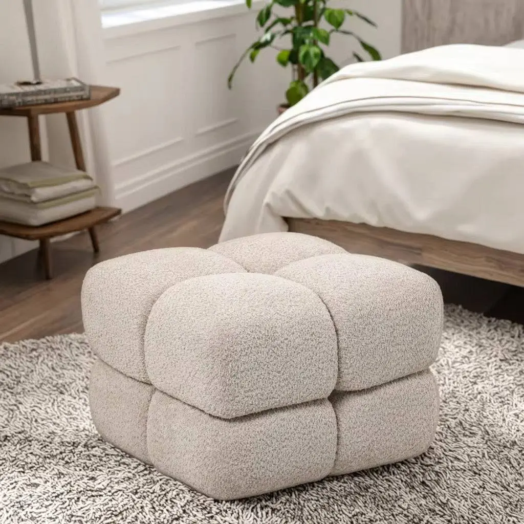 Dice Bouclé Pouf